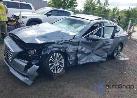 2017 Genesis G80 3.8 z USA, uszkodzony, nr VIN KMHGN4JEXHU177401